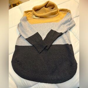 St John’s Bay Women’s Turtleneck Knit Sweater Size Medium NWT